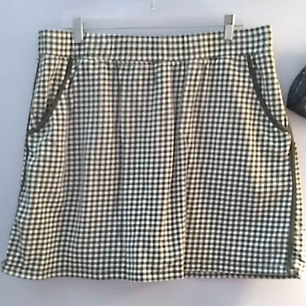 Skort (skirt with attached shorts)